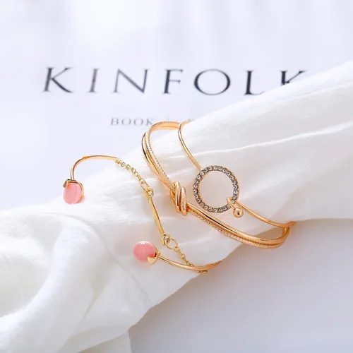 Vista 4 de SILANER Juego de pulseras de cadena de oro para mujeres y niñas, chapadas en oro de 14 quilates, delicadas, bohemias, eslabones cubanos, clip