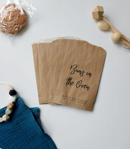 Vista 2 de Gender Reveal Baby Shower Party Favor Bags - Announcement Bun in The Oven Kraft Paper Goodie Bags - Set of 25