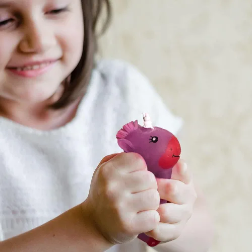 Vista 5 de ArtCreativity Juego de 3 juguetes de unicornio con cuentas para apretar, juguetes para aliviar el estrés para niños y adultos, recuerdos de fiesta