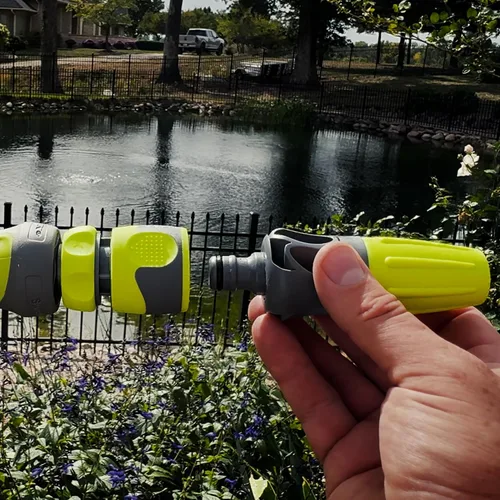 Vista 5 de Flexzilla Kit de boquilla de riego para manguera de jardín - HFZGAK02