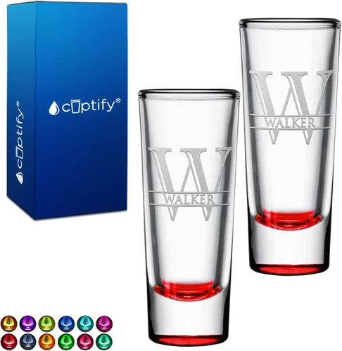 Vista 39 de Vaso de chupito personalizado con fondo negro personalizado de 2 oz, vasos de chupito cordiales con inicial y nombre en script dividido