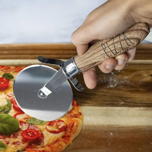 Vista 5 de Rae Dunn Everyday Collection - Juego de utensilios de cocina de madera y acero inoxidable, 7 piezas, herramientas de cocina con asas de madera