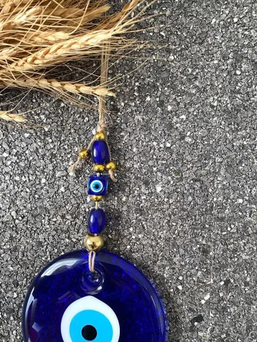 Vista 2 de Amuleto de cristal azul hecho a mano para colgar en la pared, amuleto de buena suerte para el hogar, oficina, decoración de coche, jardín, adorno