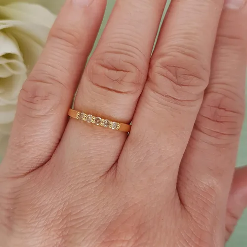 Vista 42 de Dazzlingrock Collection Anillo de boda redondo de 5 piedras preciosas o diamantes para mujer en oro macizo de 10 K/14 K/18 K