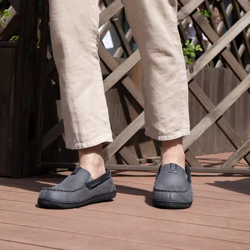 Vista 4 de Zizor Mocasines de microgamuza para hombre con espuma viscoelástica cómoda, zapatos de casa con espalda cerrada, suela de goma duradera
