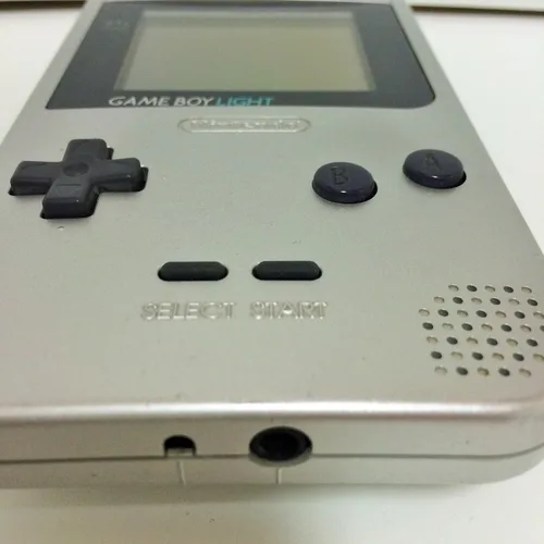 Vista 2 de Game Boy Light, Silver Japan Import