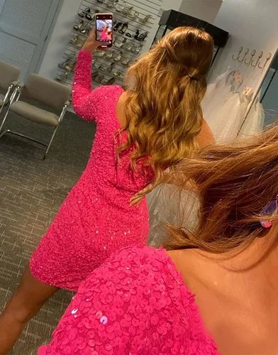 Vista 2 de Stylefun Vestido corto brillante de una sola manga con lentejuelas para adolescentes, vestido de cóctel de graduación CYM083