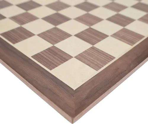 Vista 7 de WE Games Juego de ajedrez con temática medieval: tablero de ajedrez de madera con intrincadas piezas de ajedrez Polystone, juegos de ajedrez