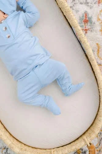 Vista 5 de Conjunto de traje y sombrero para recién nacido y niña recién nacida, ropa de bebé suave y elástica, canastilla