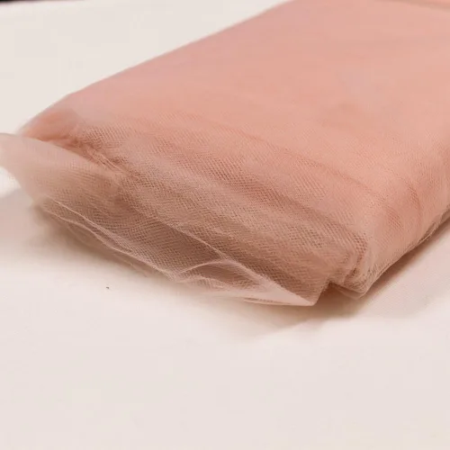 Vista 2 de Blush B 54" - 40 yardas 100% poliéster tul perno tela
