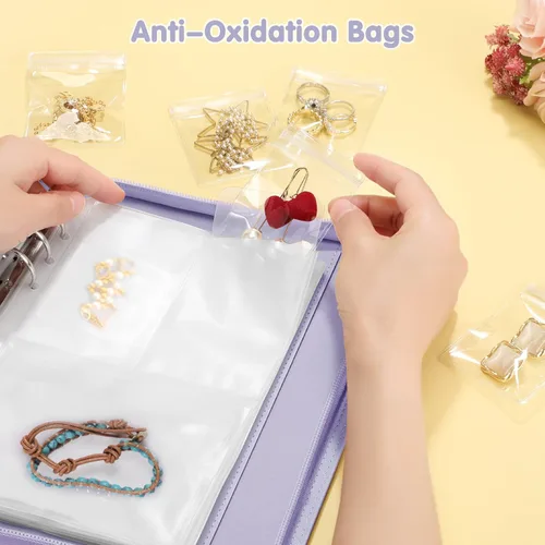 Vista 4 de Estuche organizador de viaje para joyas, libro portátil de piel sintética con bolsillos transparentes con cremallera para collares, aretes, pulseras