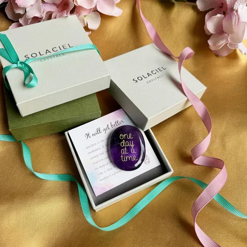 Vista 3 de Cristal curativo de amatista natural, un día a la vez, inspirador pensamiento de ti, regalos para mujeres y hombres