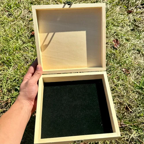 Vista 5 de Our Adventures Box, 8.5 x 8 x 2.5 pulgadas, caja de madera, caja de recuerdo, caja de memoria, caja de regalo, regalo de 5 aniversario, ideas