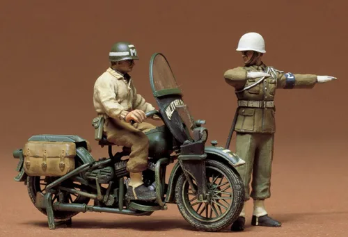 Vista 2 de Tamiya 300035084 – 1: 35 WWII Bicicleta de Policía Militar de los Estados Unidos (2)