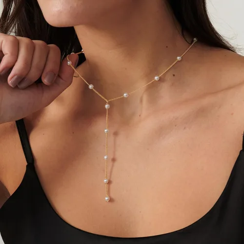 Vista 6 de VRIUA Pearl Necklaces for Women - 14k Gold Plated Dainty Pearl Necklace Simple Gold Pearl Necklace Everyday Minimalist Necklaces for Women