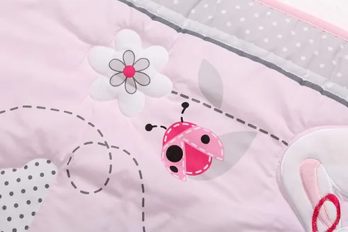 Vista 3 de Juego de ropa de cama de 3 piezas con bordado floral rosa con temática de conejo, ropa de cama para bebé, niña, color rosa rubor, sábana bajera +