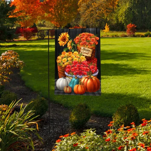 Vista 3 de Briarwood Lane - Bandera de jardín de cestas de crisantemos