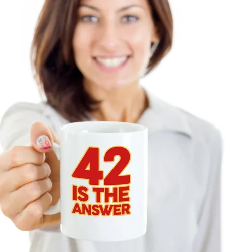 Vista 2 de Taza con texto en inglés "42 is the answer Dont Panic Hitchhikers Guide to the Galaxy", 11onza, Blanco