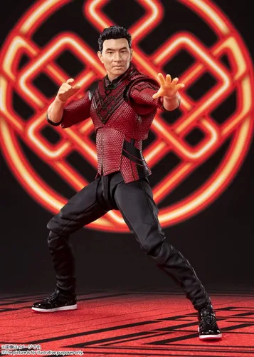 Vista 4 de Bandai S.H. Figuarts Shang-Chi y La Leyenda de los Diez Anillos Shang-Chi