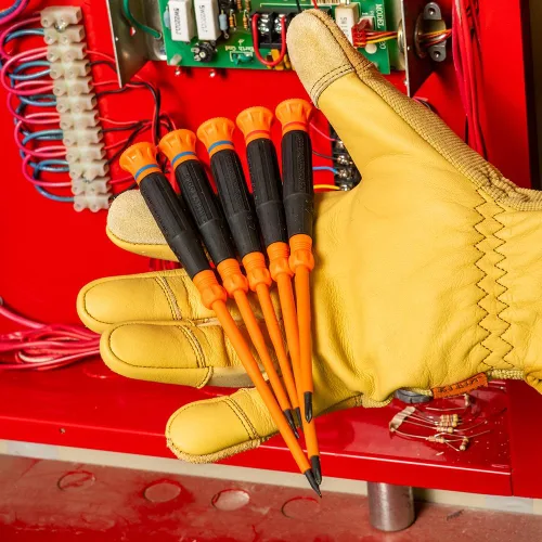 Vista 6 de Klein Tools 6233INS - Destornillador de precisión aislado, mini destornillador eléctrico Phillips #0, 1000 voltios, mango de agarre acolchado
