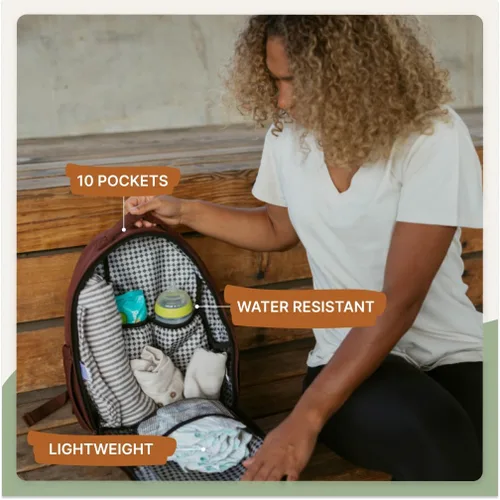 Vista 3 de Parker Baby Drift Mochila de neopreno Lite Pequeña mochila de neopreno para pañales con bolsillos aislados y correas para cochecito, Negro, Moderno