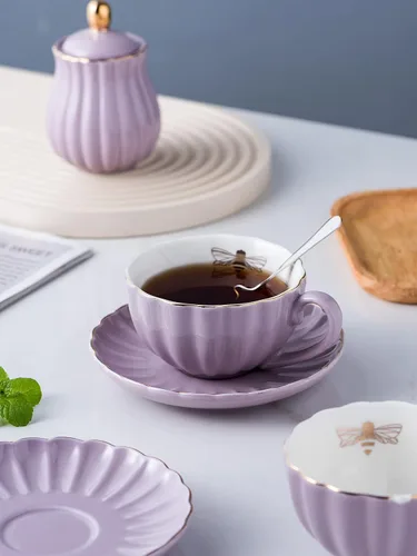 Vista 6 de Jusalpha Serve para 6 - Juego de tazas de té y platillos de porcelana fina rosa, tazas de 8 oz y platillo, con tetera, azucarero, jarra para crema