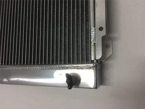 Vista 7 de Radiador de aleación de aluminio de 3 filas para DATSUN 1200 B110 A12/T 1970-1976 70 71 72 73 74 75 76 MT reemplazo compatible del mercado