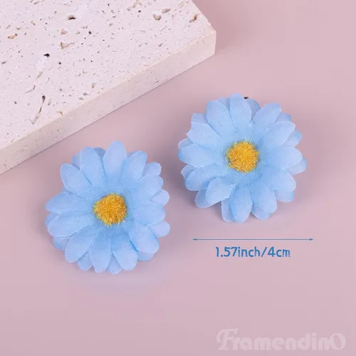 Vista 2 de Framendino, Paquete de 12 pinzas de flores con clip de margarita azul, pequeñas horquillas de girasol, accesorios de novia para mujeres y niñas