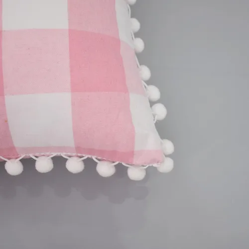 Vista 4 de Juego de 2 fundas de almohada cuadradas con pompones de algodón, estilo retro, estilo casa de campo, a cuadros, para sofá, automóvil, 12 x 12 Rosa