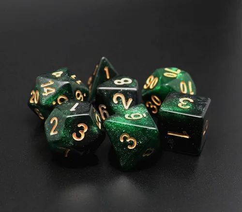 Vista 2 de Juego de dados poliédricos DND con brillo para juegos de rol de mazmorras y dragones (D&D) RPG, dados verdes mezclados con nebulosa negra