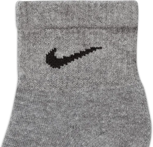 Vista 4 de Nike Everyday Plus Cushioned Ankle Socks, Carbon HeatherBlack