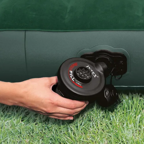Vista 2 de Intex bomba de aire con batería de carga rápida (6 baterías C-Cell), flujo de aire máx. 13.4 CFM