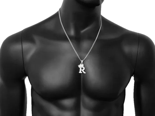 Vista 2 de Colgante empedrado de letra inicial con corona, pequeño de 0.12 pulgadas y unisex, collar de cadena cubana de 24 pulgadas en oro, tono plata.
