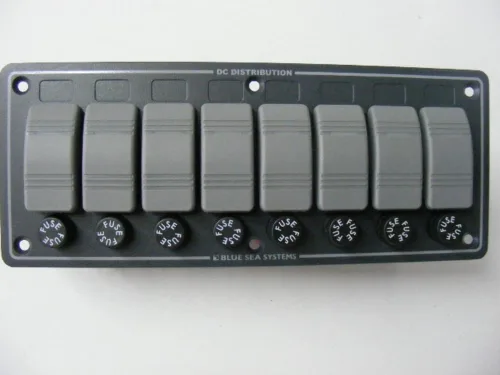 Vista 3 de Blue Sea Systems 8261 Contura Panel Resistente al Agua 12V DC - 8 Posiciones