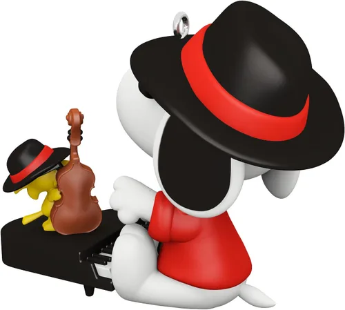 Vista 2 de Hallmark Keepsake Adorno de Navidad 2022, Peanuts Spotlight en Snoopy Jazzy, amigos elegantes