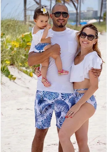 Vista 4 de IFFEI - Conjunto de bikini de dos piezas, traje de baño a juego para la familia, trajes de baño Mommy and Me (mami y yo) con volantes y estampados