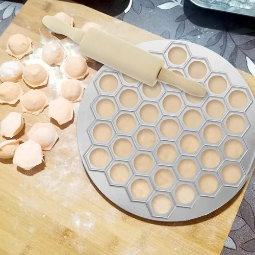 Vista 9 de Molde para bolas de masa hervida Pelmeni Maker Ravioli Maker Molde de bolas de masa con rodillo Pelmeni Moldes Máquina cortadora de ravioles Pirogi