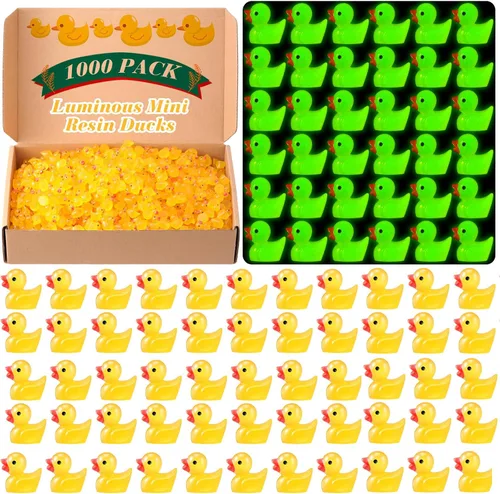 Vista 8 de Barydat 125 piezas de mini pato de resina de Navidad que brilla en la oscuridad, pequeño pato luminou, a granel para ocultar bromas, idea