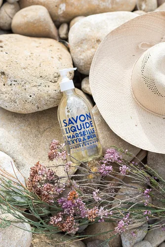 Vista 4 de Compagnie de Provence Savon de Marseille jabón líquido extrapuro fabricado en Francia
