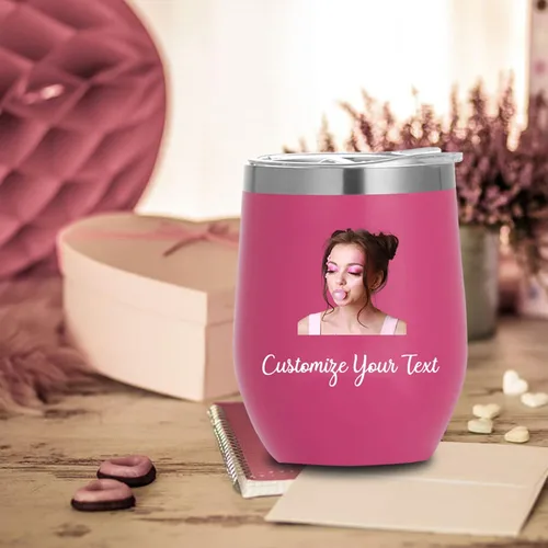 Vista 5 de Vasos de vino personalizados con nombres y fotos con tapa para mujeres, juego de vasos de vino aislados personalizados de acero inoxidable, regalos