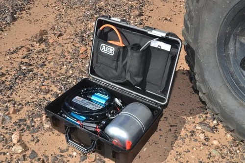 Vista 6 de ARB (CKMTP12) Compresor de aire portátil de alto rendimiento de doble motor de 12V