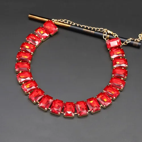 Vista 6 de Gargantilla de cristal con diamantes de imitación para mujer, pieza de declaración de esmeralda, collar de cadena dorada con cuello de cristal