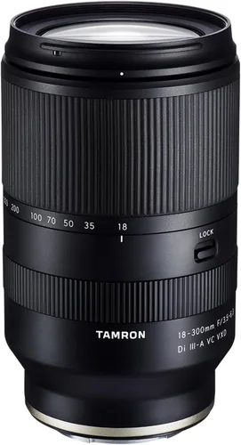 Vista 9 de Tamron 18-300 mm F/3.5-6.3 Di III-A VC VXD Objetivo para cámaras Sony E APS-C Mirrorless (Negro) Todo en uno 0.709-11.811 in F/3.5-6.3 para Sony E