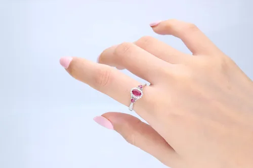 Vista 5 de Gin & Grace Anillo de rubí genuino Mozambique de oro blanco de 10 quilates con diamantes para mujer Joyas hechas a mano con forma de rubí de origen