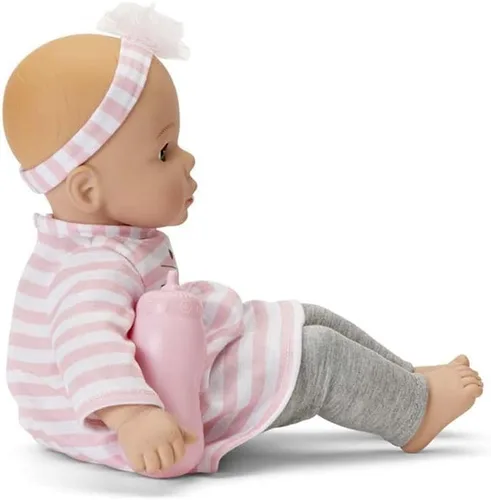 Vista 2 de Madame Alexander Muñeca de bebé Sweet Smiles Kitty de 14 pulgadas, tono de piel claro