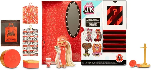 Vista 2 de L.O.L. Surprise! JK Mini Fashion Doll MC Swag con 15 sorpresas, incluyendo trajes de muñeca de vestir, accesorios exclusivos, regalos para niñas