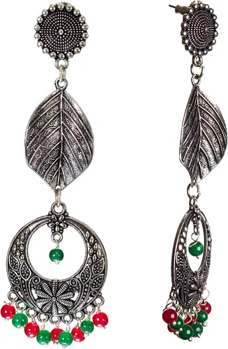 Vista 2 de DESI HAWKER Pendiente oxidado de plata Bali Jhumki Jhumka Joyería Bollywood larga gota colgante aro Chand Bali Floral Leaf NI-44, Metal