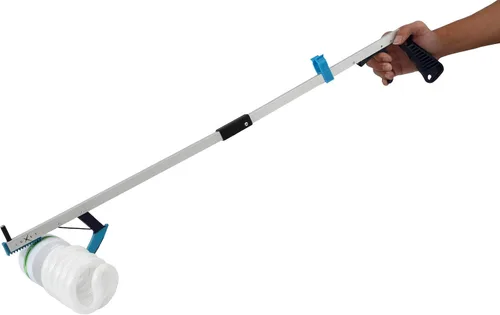 Vista 4 de Luxet Grabber Reacher Tool - Palo de recogida de 32 pulgadas, agarre fuerte, punta magnética, agarrador de basura para ancianos, agarrador