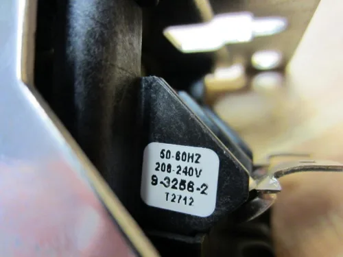 Vista 6 de Cutler Hammer C25FNF360 Eaton Contactor 60A C25FNF360B