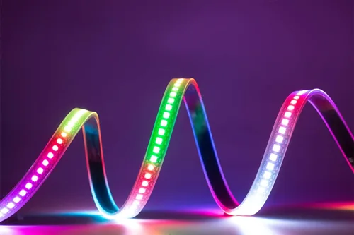 Vista 2 de WS2812B Tira de luz LED direccionable individual 144Pixels/m SMD 5050 RGB Pixel Strip DC5V (3.2FT 144LEDS impermeable IP67, PCB blanco)